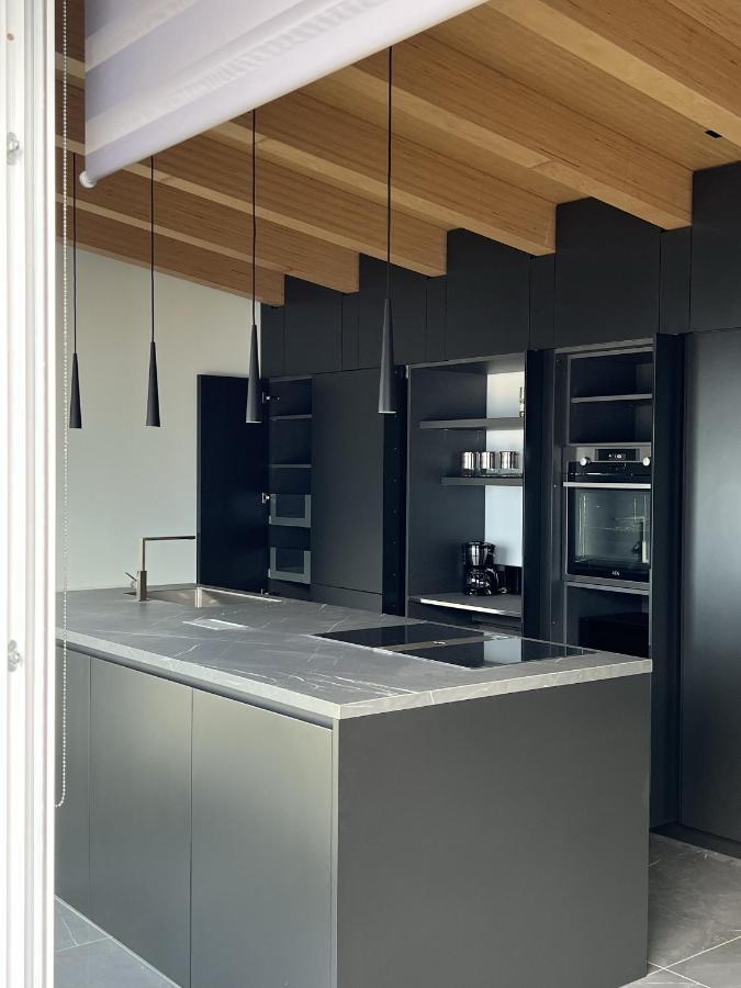 Luxury Lakefront Penthouse Lezzeno Exteriör bild